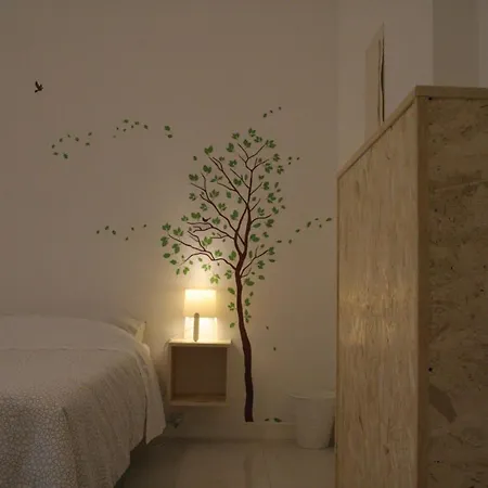 Hostel Urban Oasis *