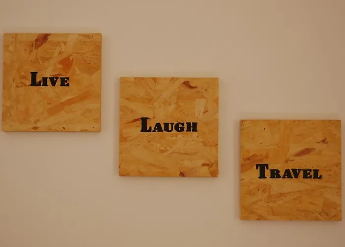 Urban Oasis אכסניה *