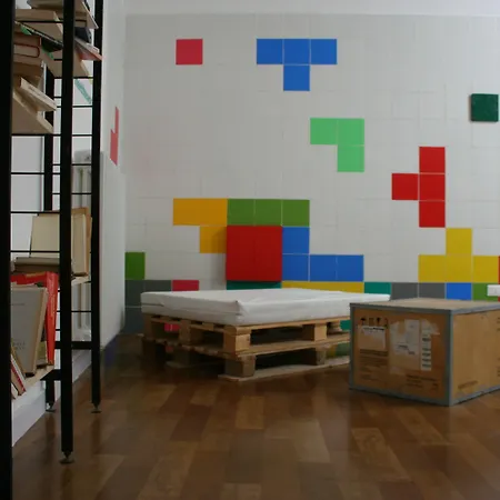 بيت شباب Urban Oasis ليتشي