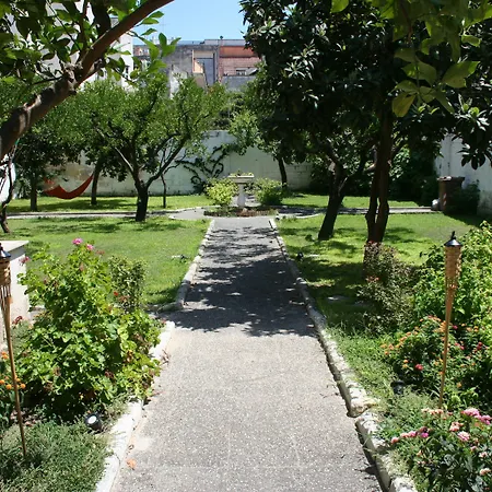 호스텔 Urban Oasis