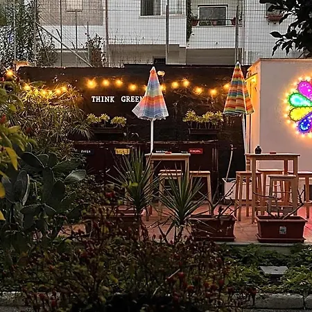 호스텔 Urban Oasis *
