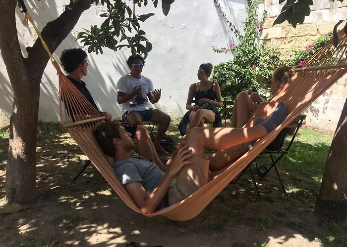 Urban Oasis * לצ'ה